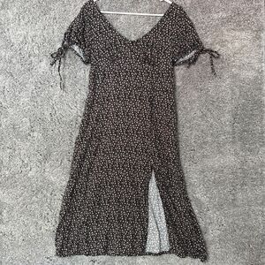 Arizona Jean Co Juniors Sun Dress Size Large Black Floral Leg Slit Smocked Back